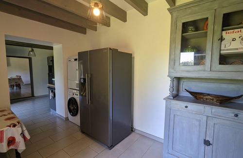 Pouligny-Notre-Dame Cottage | Gîte familial au calme avec grand jardin, balnéo et loisirs nautiques à proximité