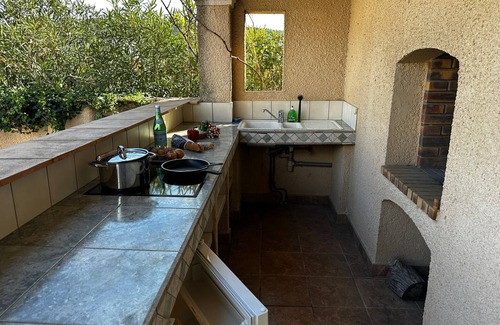 Claret Appartement | Countryside getaway w/ swimming pool