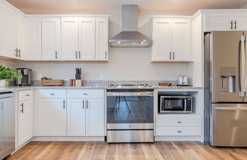Gorham Appartement | Countryside Oasis: Charming 1BR Farmhouse Getaway