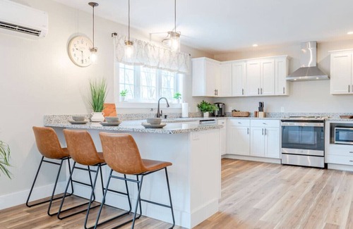 Gorham Appartement | Countryside Oasis Charming 1BR Farmhouse Getaway