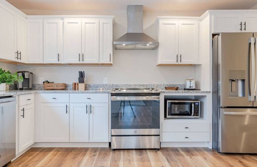 Gorham Appartement | Countryside Oasis Charming 1BR Farmhouse Getaway