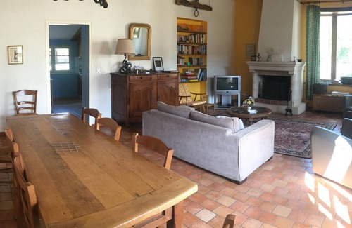 Villeherviers Cottage | Maison en Sologne avec jardin, pêche, équipements de loisirs, proche des châteaux et ZooParc de Beauval.