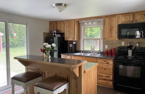 Prathersville Maison | County Roads Take Me Home to My Happy Place... EXTENDED STAY DISCOUNTS!