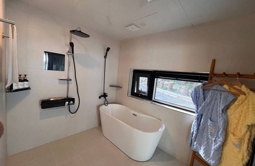 Chuncheon Cabine | Couple Camping Stay a newly built private lodge