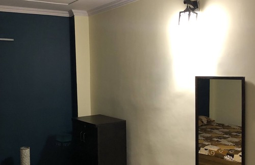 Delhi Lit Et Petit-Déjeuner | Couple friendly, Alcohol & Smoking Allowed and Independent Entry
