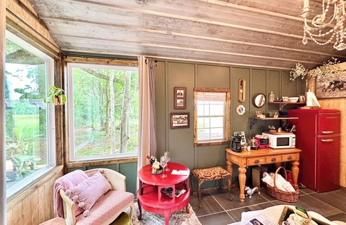 Reddick Cottage | Couple's Cottage located on a private, serene equestrian farm!
