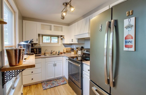 West Buxton Maison | Couple's Glamping Getaway on Bonny Eagle Pond