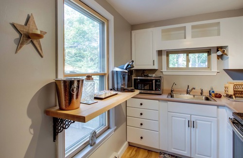 West Buxton Maison | Couple's Glamping Getaway on Bonny Eagle Pond