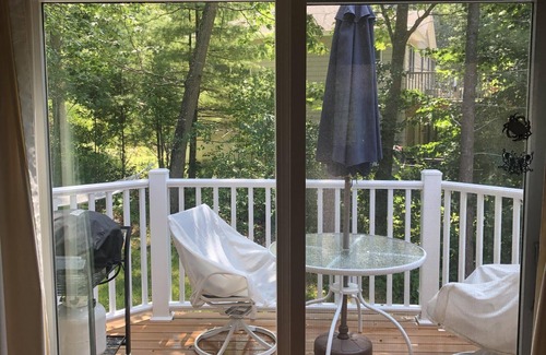 York Harbor Maison | Couples Getaway In The Heart Of The Harbor
