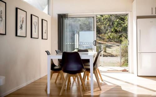 Alonnah Maison | Couples Getaway on Bruny Island