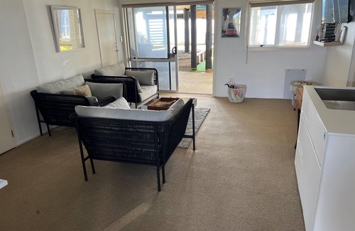 Pukehina Appartement | Couples retreat: Beachfront Seaglass Dome + apartment