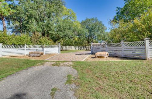 Canton Maison | Couples Retreat In Canton with Patio, Trail and Yard!