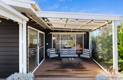 Sunderland Bay Maison | Couples Retreat with Ocean View