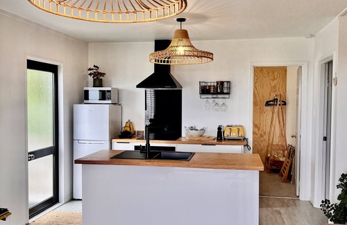 Aongatete Appartement | Couples Retreat with spectacular views and spa.