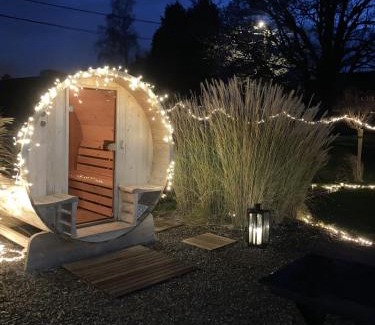 Remicourt Maison | Cour 44 - Gite de charme avec sauna et jacuzzi