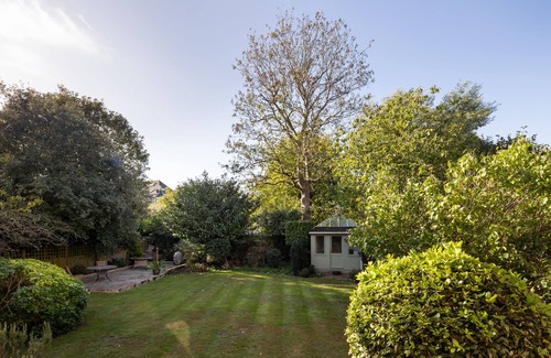 Wimbledon Appartement | Courtside Charms, by Veeve