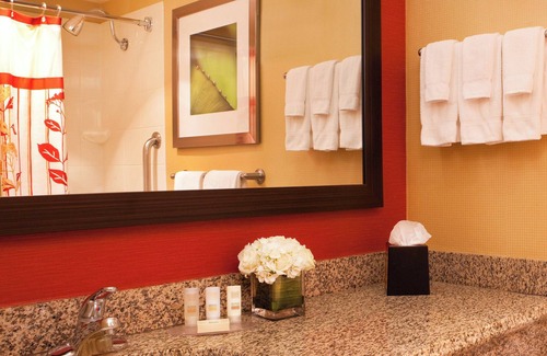 West End Hôtel | Courtyard by Marriott Alexandria Pentagon South