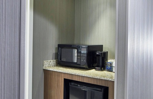 Newtonville Hôtel | Courtyard by Marriott Albany Thruway