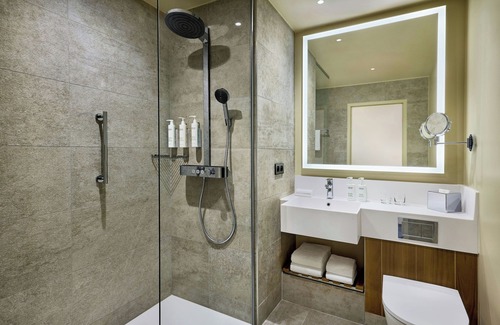 Genas Hôtel | Courtyard By Marriott Lyon Eurexpo Stadium