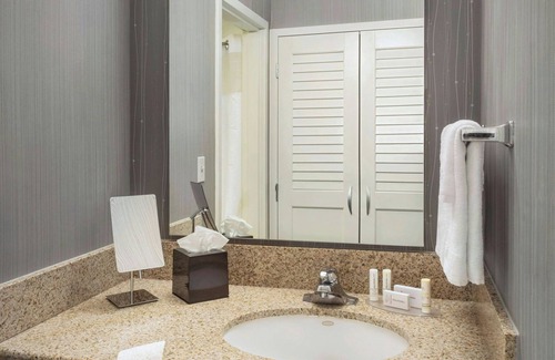 Newark Hôtel | Courtyard by Marriott Newark Liberty International Airport