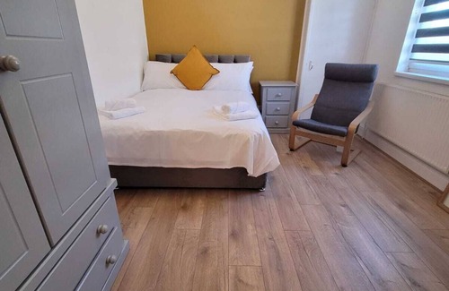 Newport Maison | Courtybella Mews