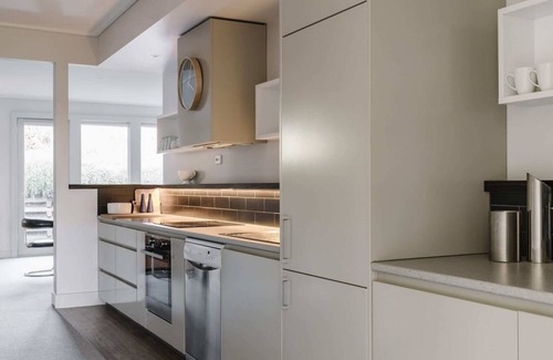 Daylesford Maison | Cousin Gilbert ~ Daylesford ~ PENTHOUSE-STYLE-LIVING