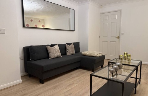 Coventry Maison | Coventry Serenity Retreat with Driveway