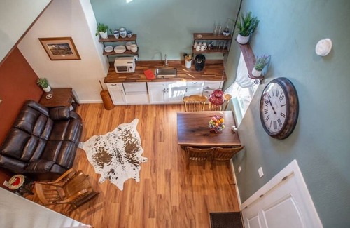 Waco Cabine | Cowbell Cabin With Hot Tub 15min to Downtown