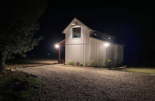 Waco Cabine | Cowbell Cabin With Hot Tub 15min to Downtown