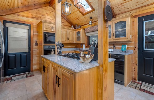 Saint Jo Cabine | Cowboy Cabin: The Bluffs at Saint Jo