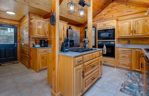 Saint Jo Cabine | Cowboy Cabin: The Bluffs at Saint Jo