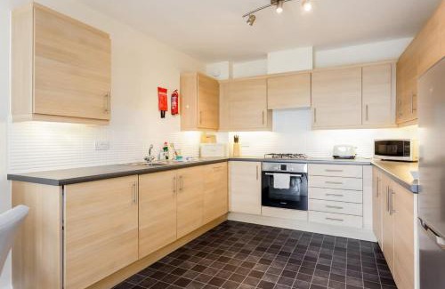 Hamworthy Appartement | Coxswain's Cabin - Moments from Hamworthy Beach and Park