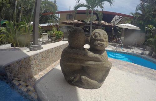 El Cerro Lit Et Petit-Déjeuner | Coyaba Tropical Elegant Adult Guesthouse