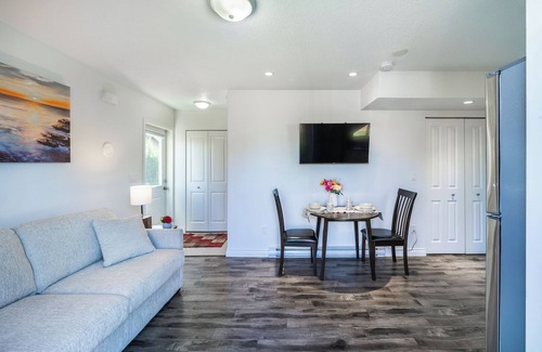 North Cowichan Maison | Cozy Two Bedroom, centrally located