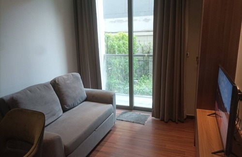 Phlabphla Copropriété | Cozy 1-bedroom condo with AC, WiFi in wonderful Town in Town