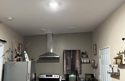 San Diego Maison | Cozy 1-bed, 1-bath, kitchenette Guest House in San Diego.