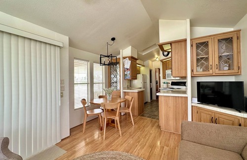 Casa Grande Maison | Cozy 1 Bed Retreat at Palm Creek