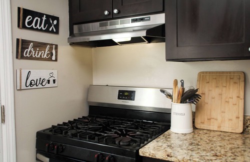 East Brunswick Appartement | Cozy 1-bedroom apartment in enjoyable East Brunswick with WiFi, FREE PARKING.