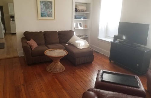 Manayunk Appartement | Cozy 1-bedroom apartment in charming Manayunk with WiFi, AC 1 car parking
