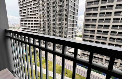 Highway Hills Appartement | Cozy 1-bedroom apartment with WiFi, AC in welcoming Mandaluyong