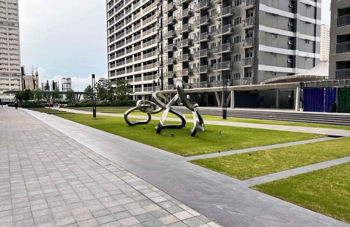 Highway Hills Appartement | Cozy 1-bedroom apartment with WiFi, AC in welcoming Mandaluyong
