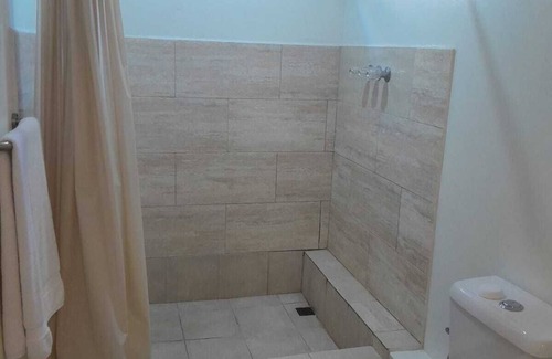 Georgetown Appartement | Cozy 1-bedroom apartment with AC, WiFi kitchen in the Capital City, Georgetown