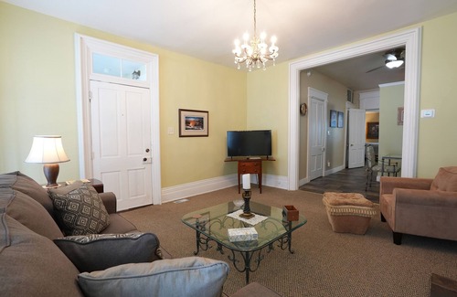 Maysville Appartement | Cozy 1-bedroom apartment in charming Maysville - Apt B