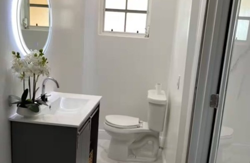 Greening Glade Appartement | Cozy 1-bedroom apartment in nice Freeport with AC, WiFi