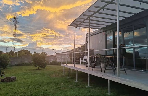 San Jose Appartement | Cozy 1-bedroom apartment in lovely Grecia, Great garden with amazing sunset view