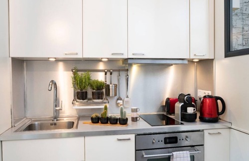 Montparnasse Appartement | Cozy 1-bedroom apartment in enchanting Paris with WiFi
