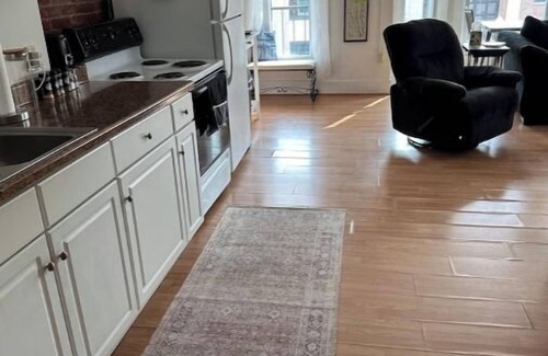 Geneva Appartement | Cozy 1-bedroom apartment with AC and WiFi in enjoyable Geneva