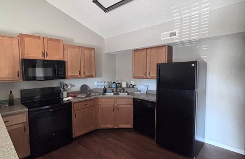 Olathe Appartement | Cozy 1-bedroom apartment in lovely Olathe with AC