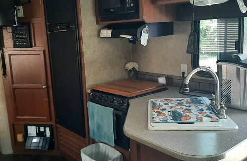 High Springs Maison | Cozy 1-bedroom camper in nice High Springs with AC