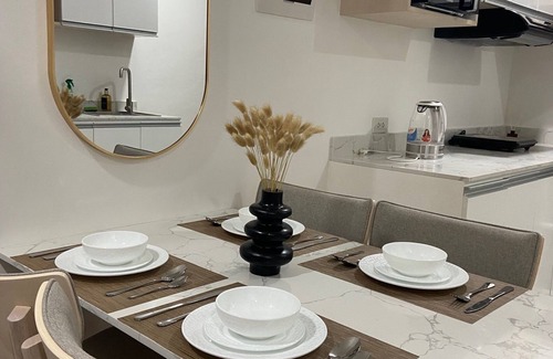 Batangas City Copropriété | Cozy 1-bedroom condo with WiFi and AC in delightful Batangas City